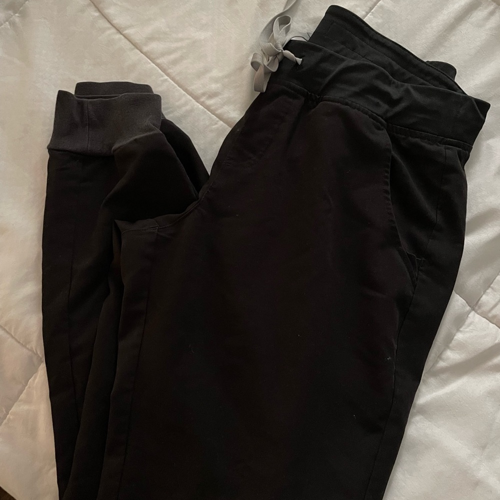 FIGS scrub pants